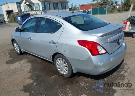 2013 Nissan Versa 1.6 Sv from USA, damaged, VIN 3N1CN7AP8DL884431